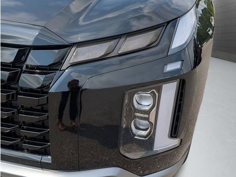 Used 2024 Hyundai Palisade SEL w/ Premium Package FWD image 13