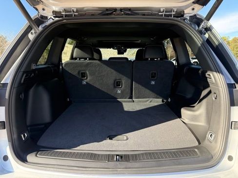 New 2025 Jeep Grand Cherokee Altitude image 29