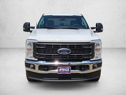 Certified 2023 Ford F250 XL w/ FX4 Off-Road Package AWD/4WD image 2