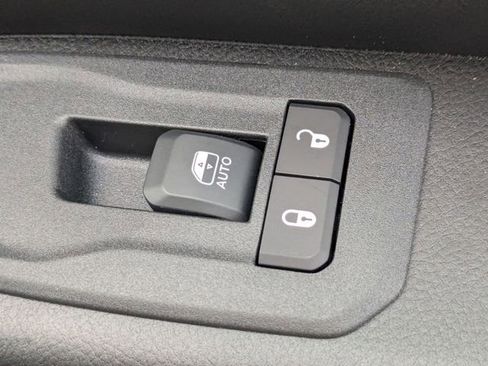 New 2026 RAM 1500 Big Horn w/ Night Edition image 32