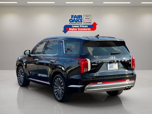 Used 2023 Hyundai Palisade Calligraphy image 10