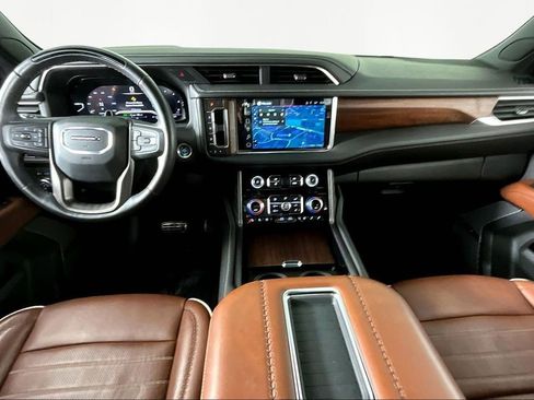 Used 2024 GMC Yukon XL Denali Ultimate image 7