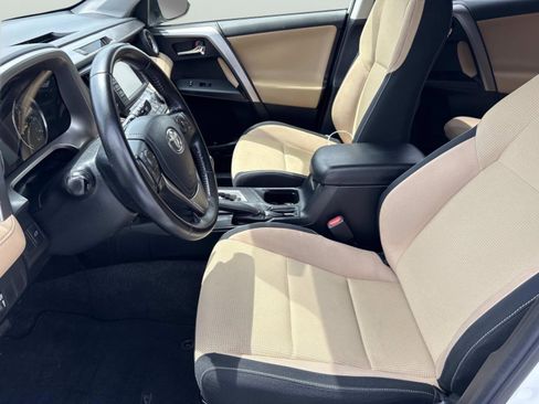 Used 2016 Toyota RAV4 XLE AWD/4WD image 21