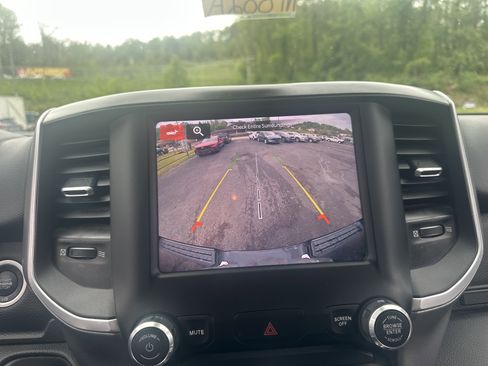Used 2022 RAM 1500 Big Horn AWD/4WD image 27