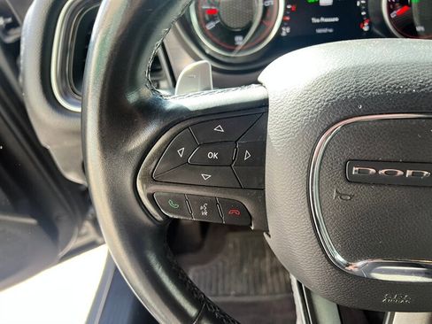 Used 2017 Dodge Challenger SXT image 22