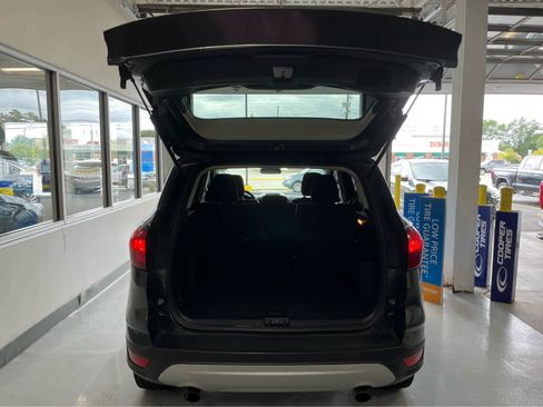 Certified 2019 Ford Escape SE AWD/4WD image 9