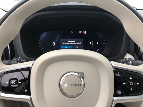 New 2026 Volvo XC60 B5 Ultra w/ Protection Package Premier AWD/4WD image 13