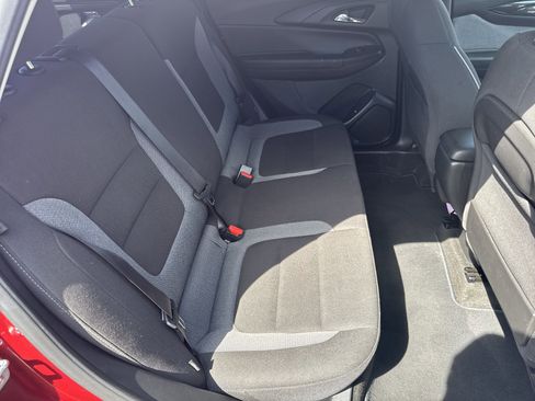 Used 2025 Chevrolet TrailBlazer LT FWD image 16