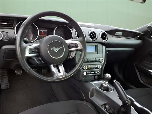 Used 2022 Ford Mustang Coupe image 8