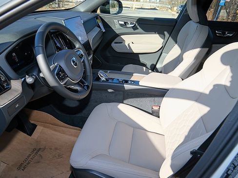 New 2026 Volvo XC60 B5 Plus w/ Protection Package Premier image 15