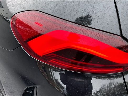 Used 2022 BMW X6 M50i image 21