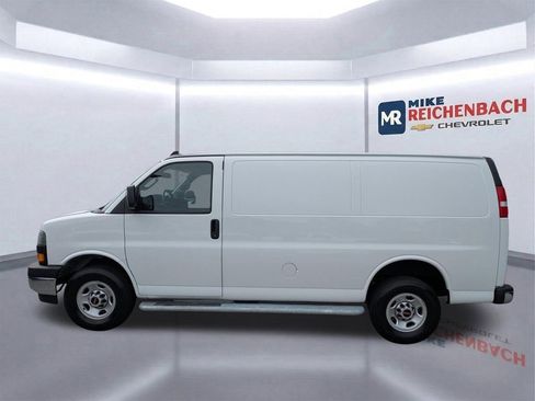 Used 2024 GMC Savana 2500 w/ Driver Convenience Package RWD image 8