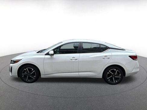 Used 2024 Nissan Sentra SV FWD image 10