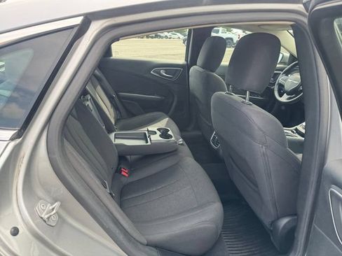 Used 2015 Chrysler 200 Limited w/ Convenience Group FWD image 18