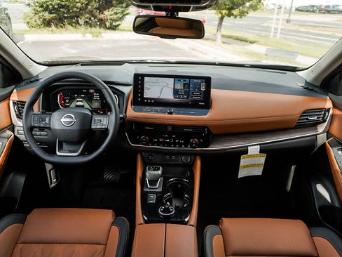 New 2026 Nissan Rogue Platinum w/ Platinum Premium Package image 13