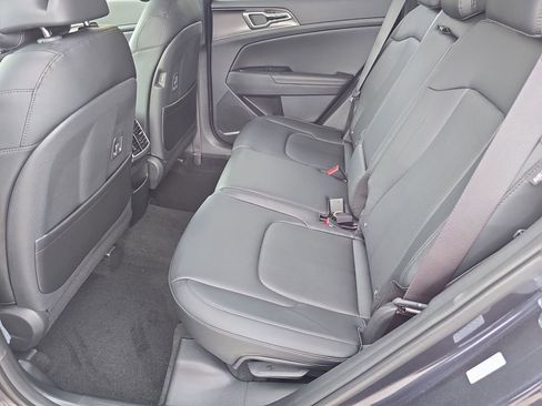 New 2026 Kia Sportage EX image 17
