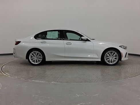 Used 2023 BMW 330i Sedan w/ Convenience Package image 8