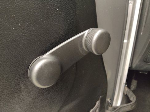 Used 2014 Jeep Wrangler Sport image 27