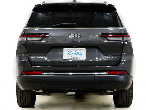 Used 2022 Jeep Grand Cherokee L Limited w/ Luxury Tech Group II image 8