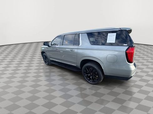 Used 2023 GMC Yukon XL SLT w/ SLT Premium Package AWD/4WD image 8