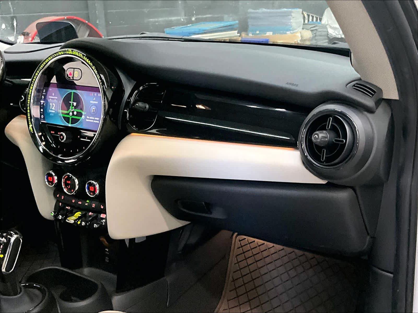 Used 2023 MINI Cooper SE FWD image 19