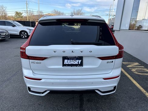 Certified 2023 Volvo XC60 B5 Plus w/ Climate Package image 7