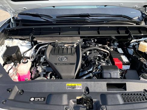 Used 2023 Toyota Highlander XLE FWD image 31