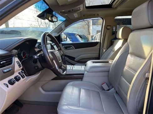 Used 2018 GMC Yukon Denali image 14