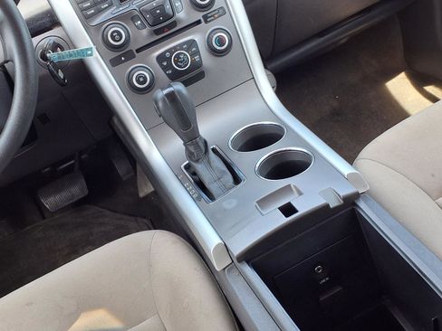 Used 2013 Ford Edge SE FWD image 13