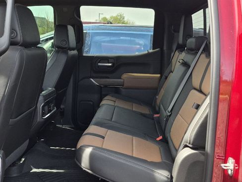 Used 2022 Chevrolet Silverado 1500 High Country w/ Safety Package II AWD/4WD image 7