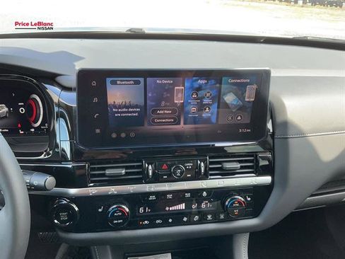 New 2026 Nissan Pathfinder SL FWD image 9