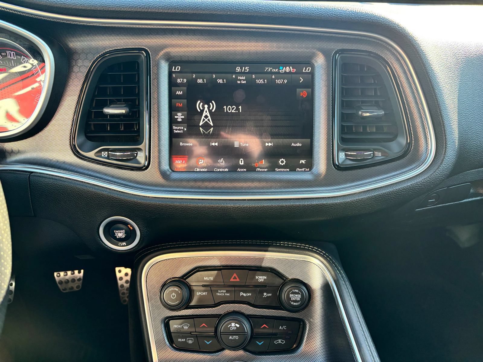 Used 2018 Dodge Challenger R/T Scat Pack w/ Dynamics Package RWD image 23
