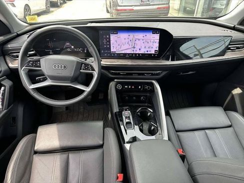 Used 2023 Audi Q3 2.0T Premium w/ Convenience Package AWD/4WD image 15