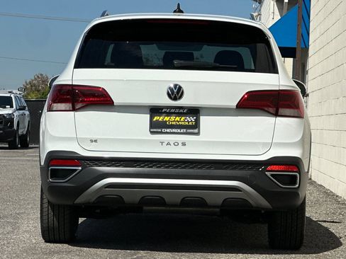 Used 2022 Volkswagen Taos SE FWD image 5
