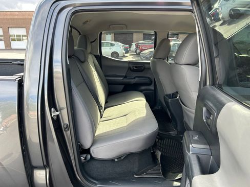 Used 2017 Toyota Tacoma SR w/ Tow Package image 27