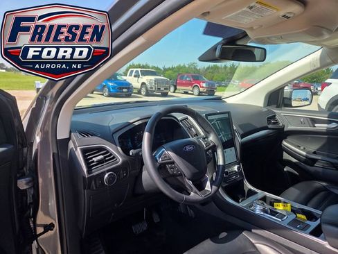 Used 2024 Ford Edge SEL w/ Convenience Package AWD/4WD image 13