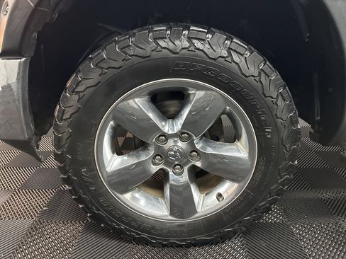 Used 2015 RAM 1500 Big Horn AWD/4WD image 35