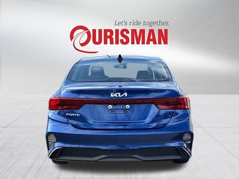 Used 2023 Kia Forte LXS w/ LXS Technology Package image 3