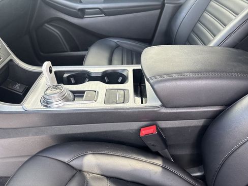 Used 2022 Ford Edge SEL w/ Convenience Package image 22