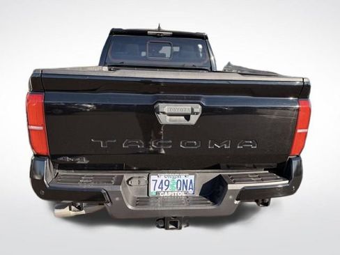 Used 2024 Toyota Tacoma TRD Off-Road image 6