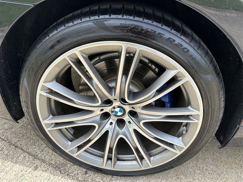 Used 2019 BMW 740i w/ Executive Package RWD image 29