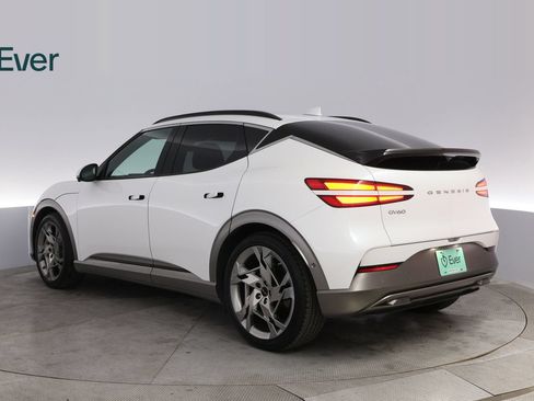 Used 2024 Genesis GV60 Performance AWD/4WD image 17