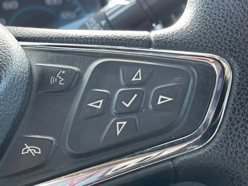 Used 2017 Chevrolet Cruze LT w/ Convenience Package image 10