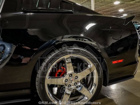 Used 2013 Ford Mustang GT Premium RWD image 40
