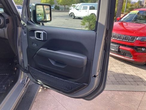 Used 2022 Jeep Wrangler Unlimited Sahara w/ Safety Group image 26