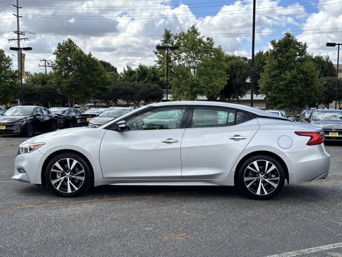 Used 2017 Nissan Maxima Platinum FWD image 6