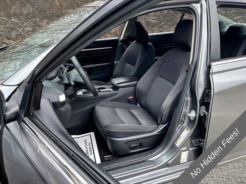 Used 2022 Nissan Altima 2.5 SV FWD image 20