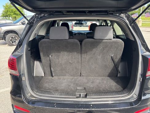 Used 2020 Kia Sorento LX FWD image 3