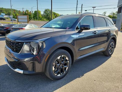 New 2026 Kia Sorento S FWD image 3