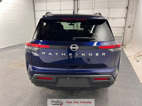 Used 2025 Nissan Pathfinder SV FWD image 6